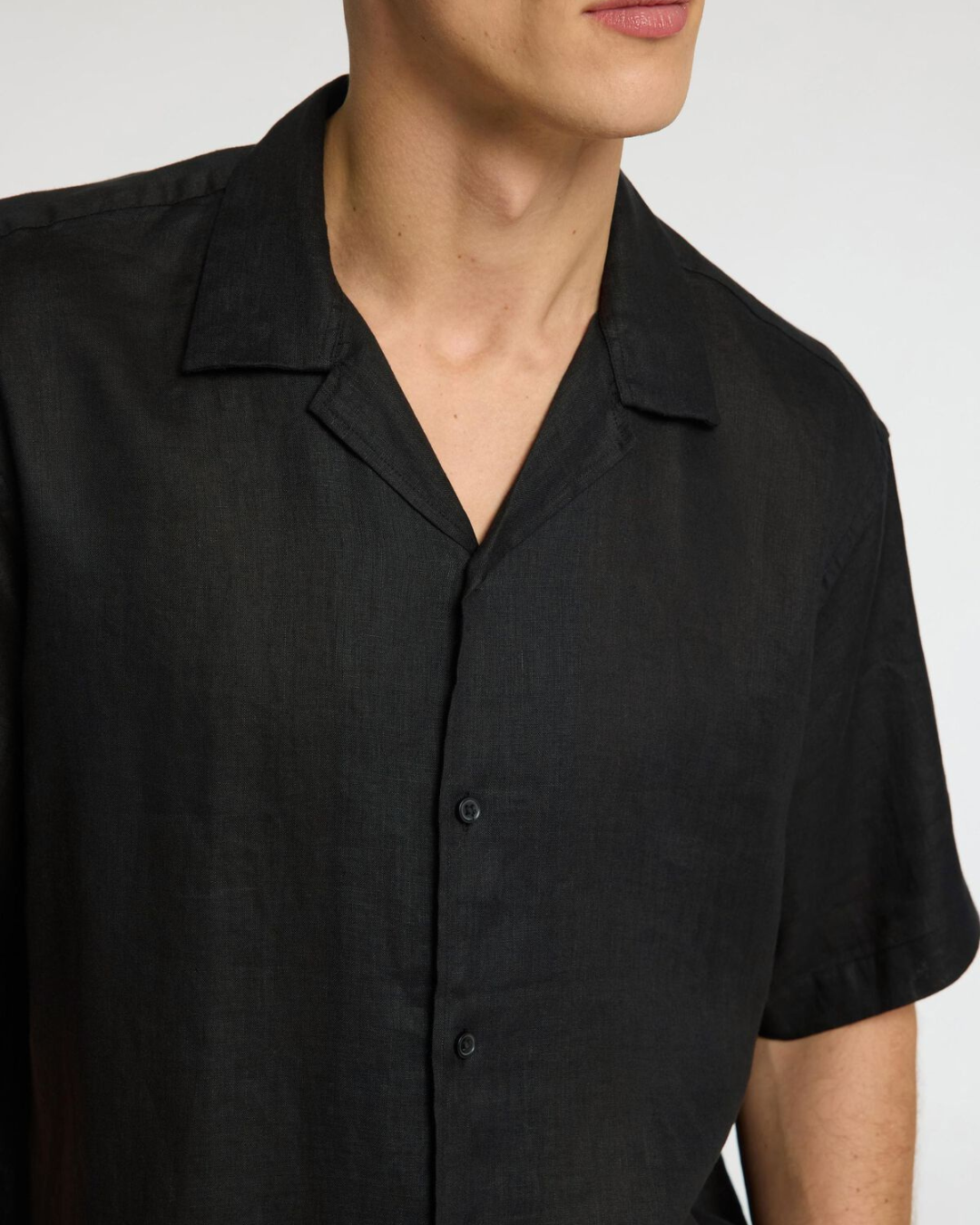 Selected Homme - Slhregkylian SS Shirt Resort - Black