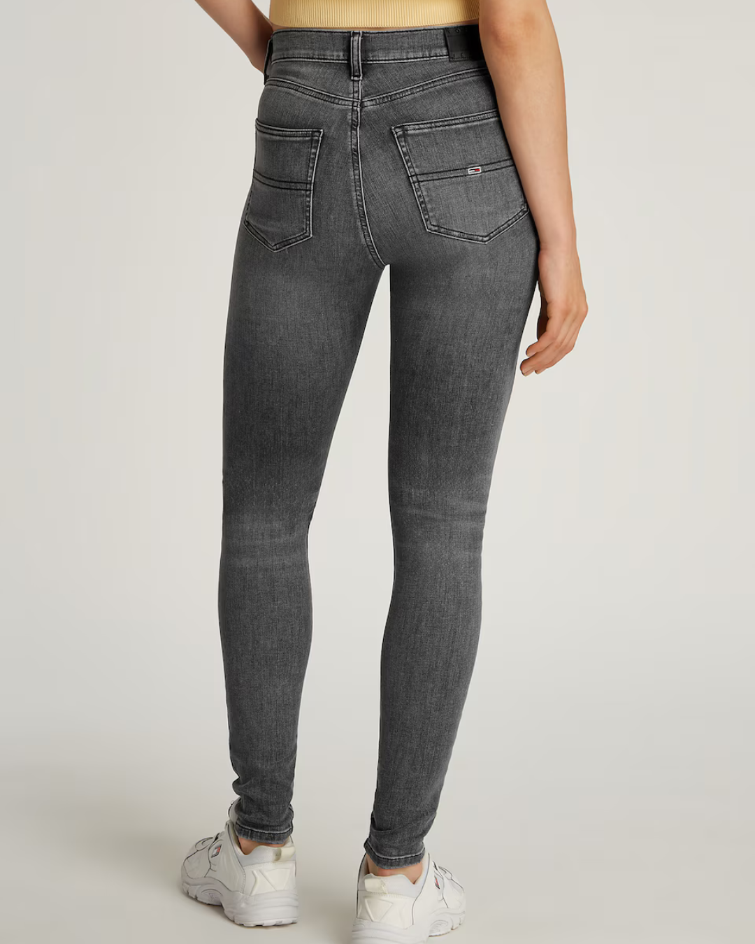 Tommy Jeans - Sylvia Hgh Skn AI1271 - Grigio