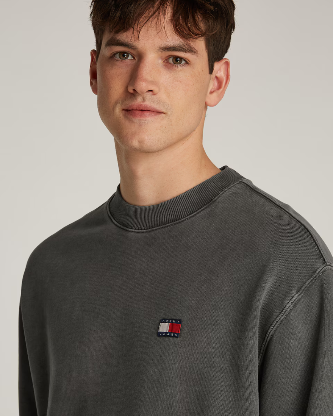 Tommy Jeans - Tjm Rlx TJ Label Crew - Black