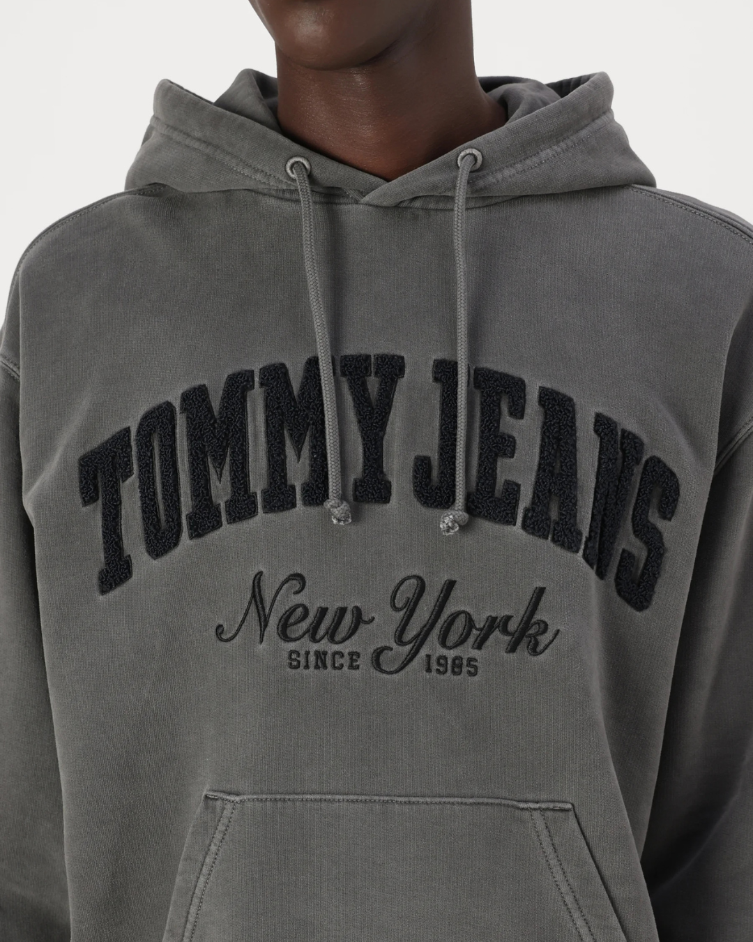 Tommy Jeans - Tjm Rlx Vintage Varsity Hoodie - Black