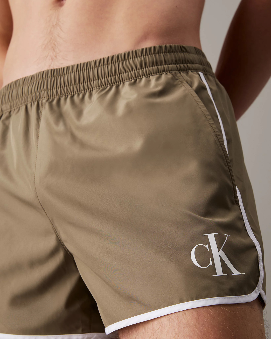 Calvin Klein - Short Runner - Verde e bianco