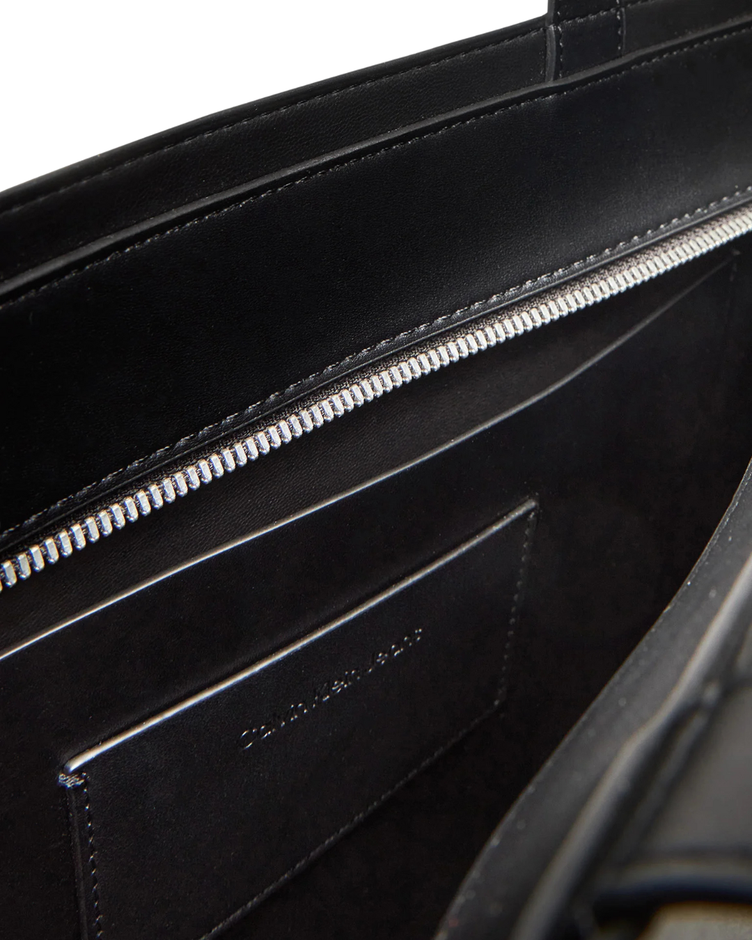 Calvin Klein Jeans - Sculpted Slim Tote 34 - Nero