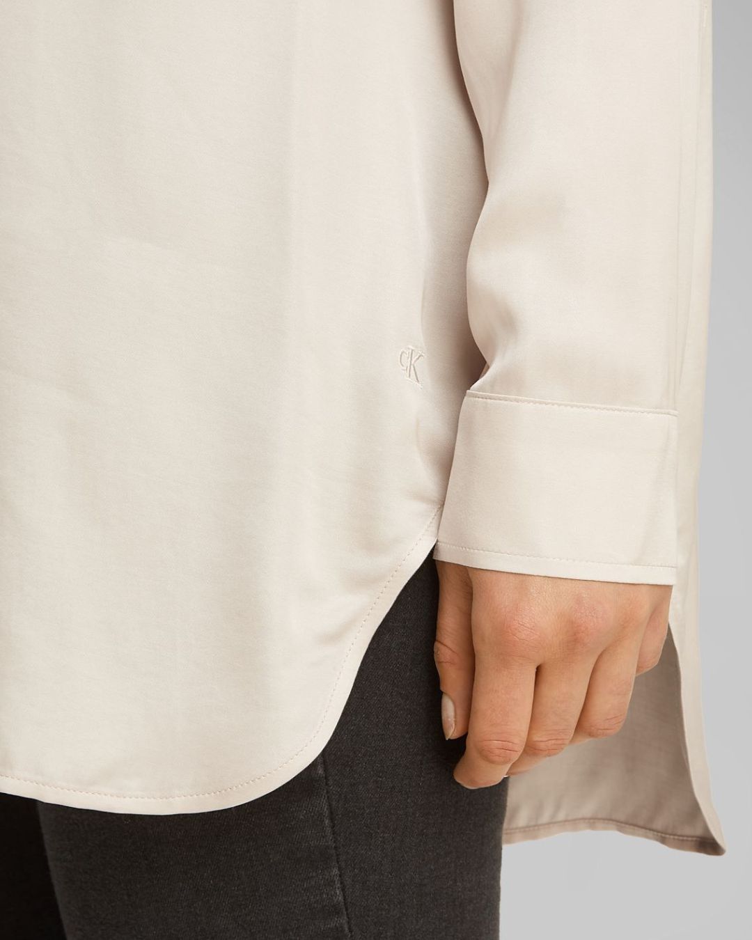 Calvin Klein Jeans - Satin Long Sleeve Top - Cream
