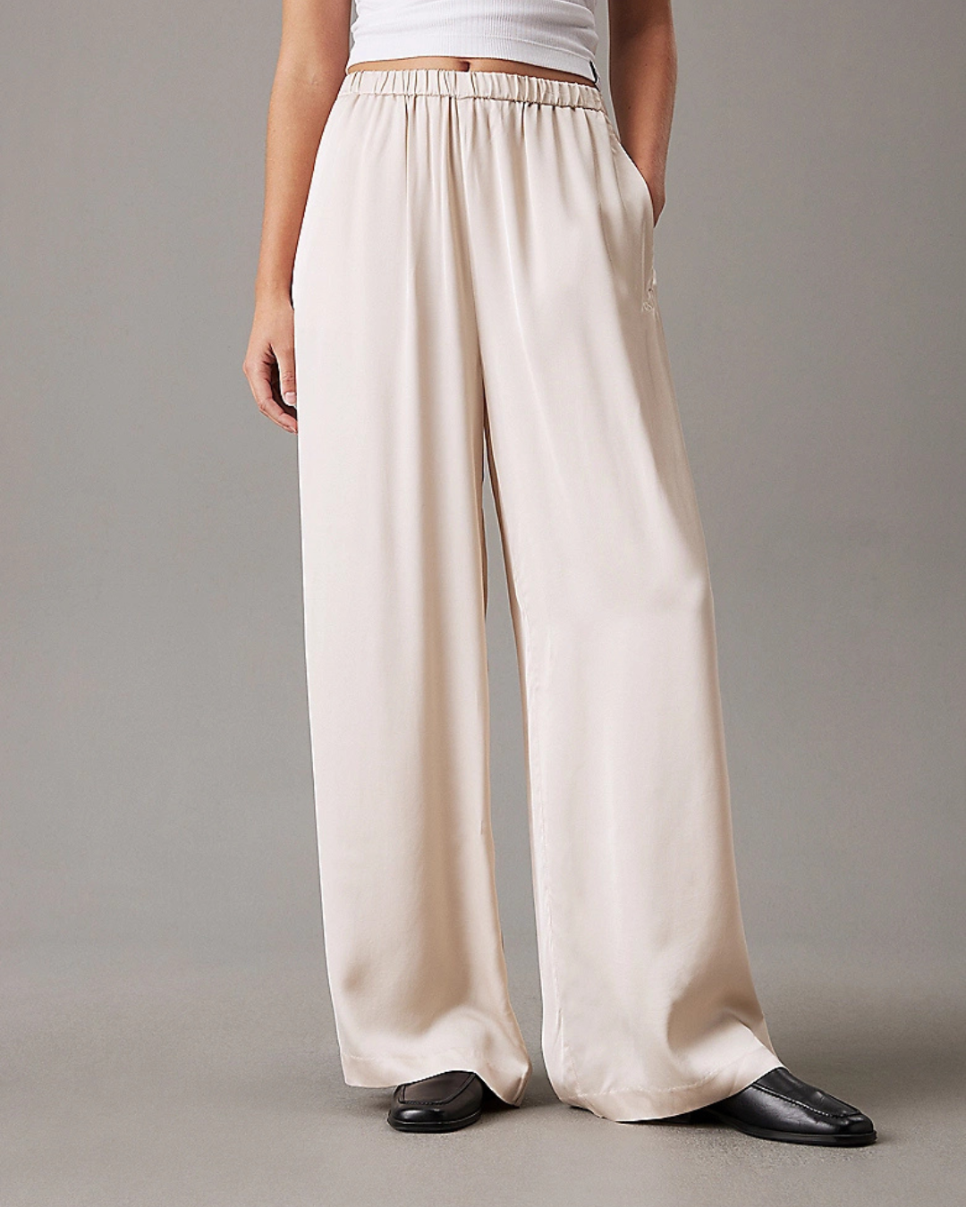 Calvin Klein Jeans - Satin Relaxed Pant - Panna
