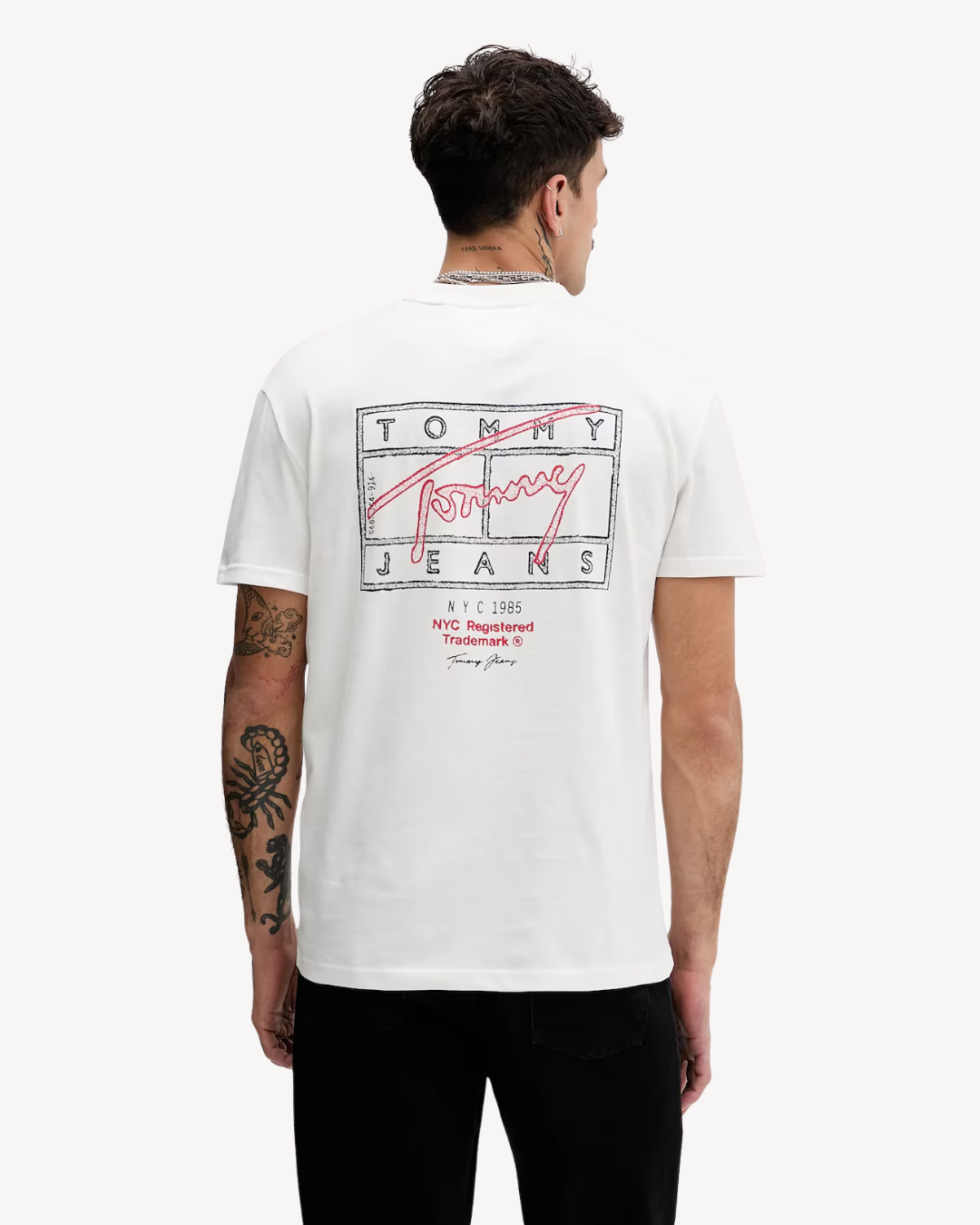 Tommy Jeans - Tjm Reg Sign Spray SS Tee Ext - Ecru
