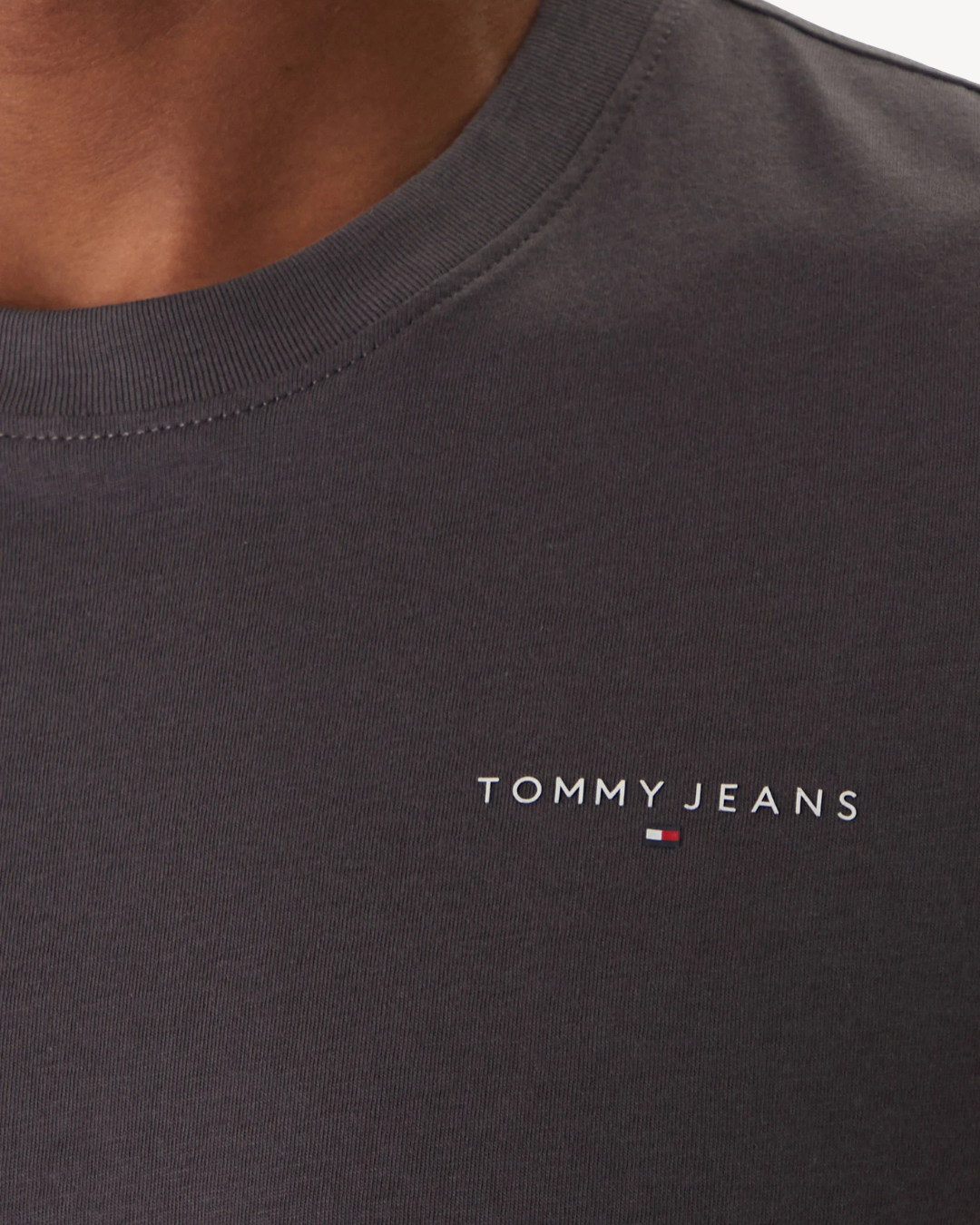 Tommy Jeans - Tjm Slim Linear Chest Tee Ext - Nero Washed