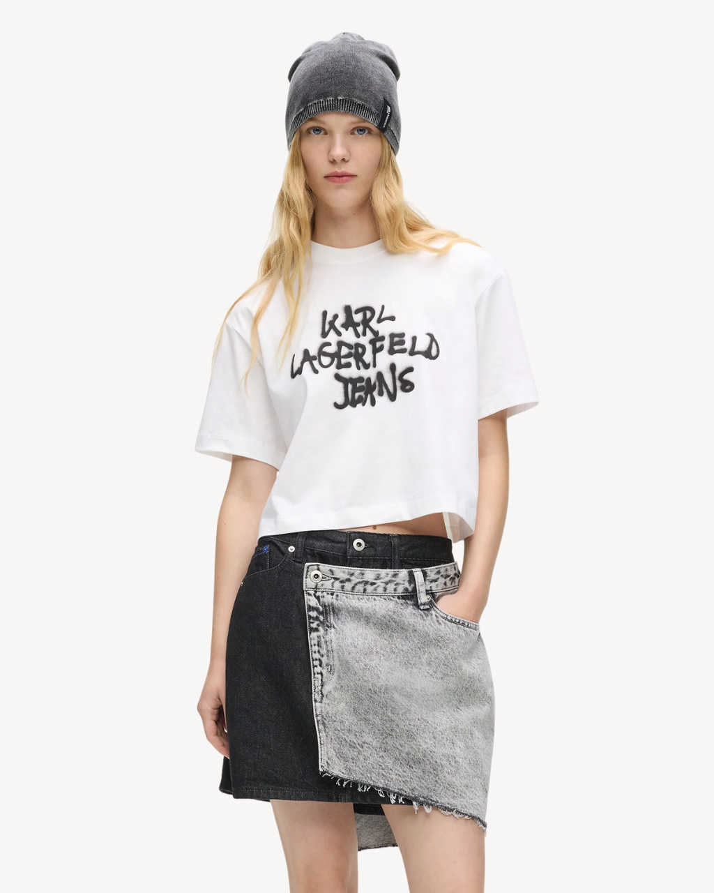Karl Lagerfeld Jeans - KLJ Reg Cropped Graffiti Tee - Bianco