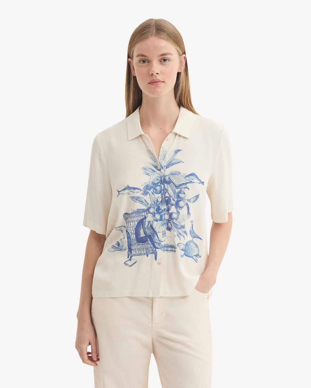 Nice Things - Positional Shirt "Midsummer Books Print" - Ecru