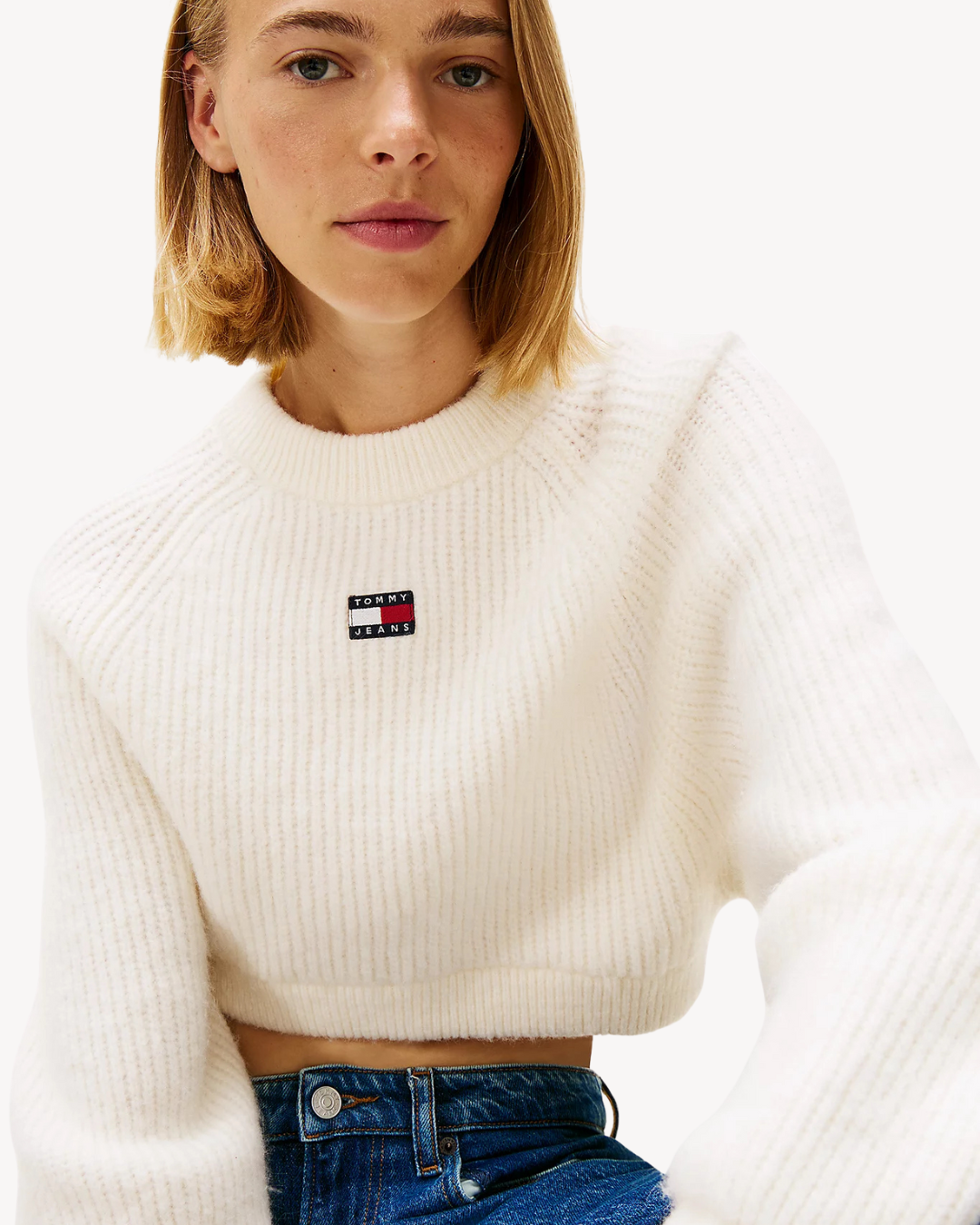 Tommy Jeans - Crop Badge Sweater - Bianco