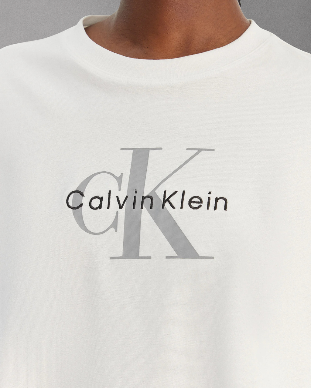 Calvin Klein Jeans - SS Boxy Crop Monologo Tee - Bianco