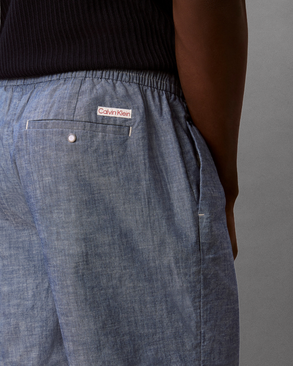 Calvin Klein Jeans - Straight Chambray 7" Pull On Short - Blu