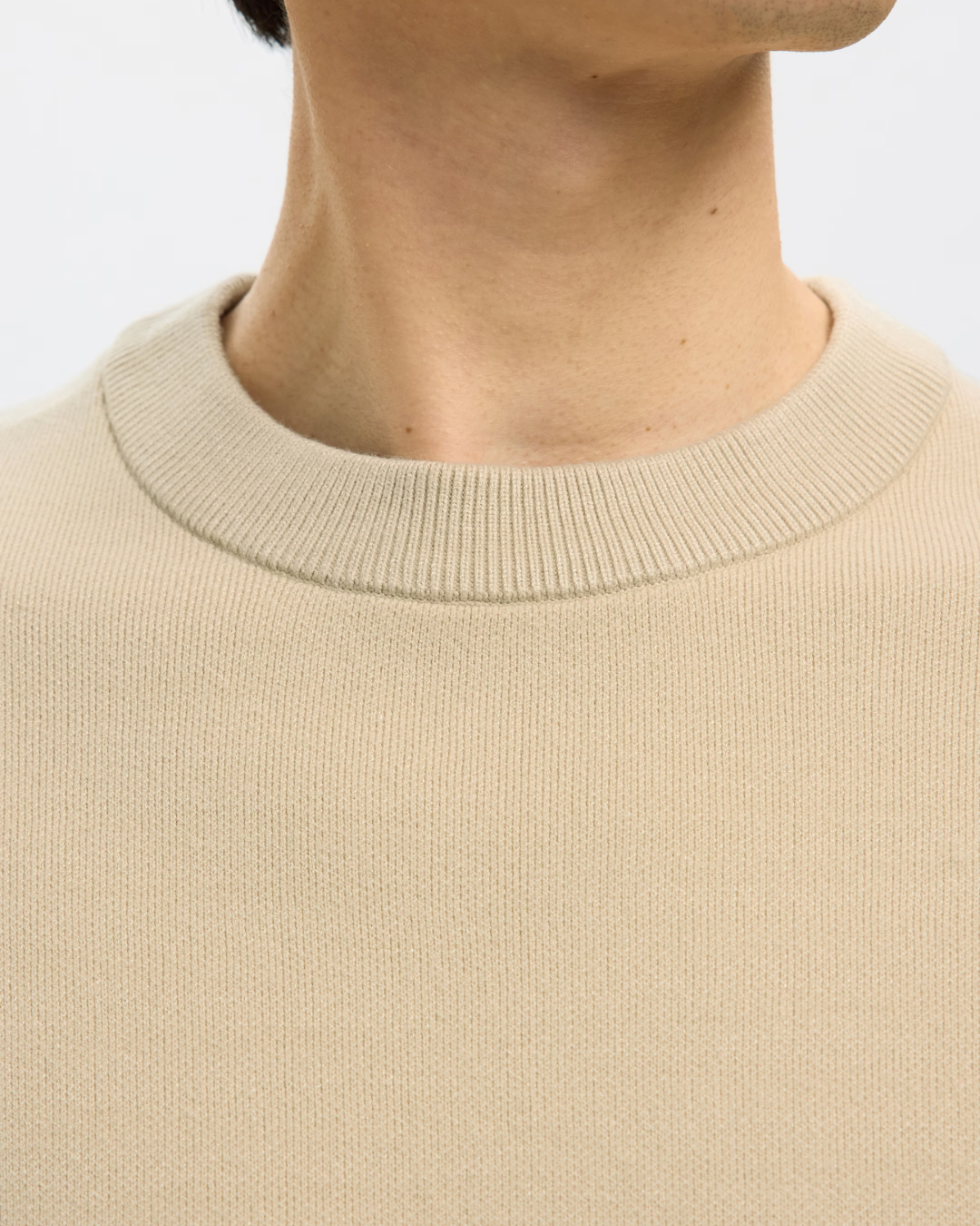 Selected Homme - Slhteller FN Relaxed Crew Neck - Beige