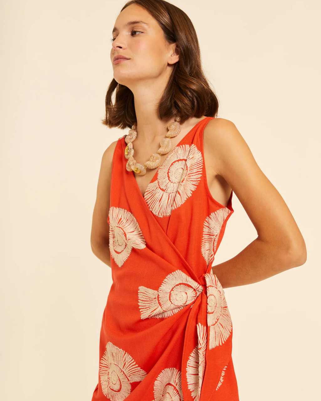 Pepa Loves - Vestido Cruzado Con Bordado Caracolas - Corallo
