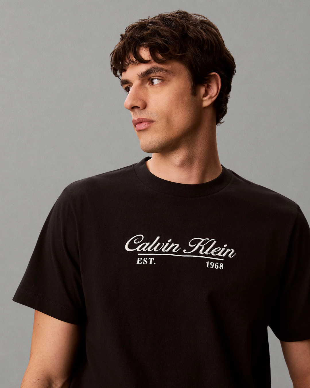 Calvin Klein Jeans - SS 20S Calvin Rsrt Cursive Graphic Tee - Nero