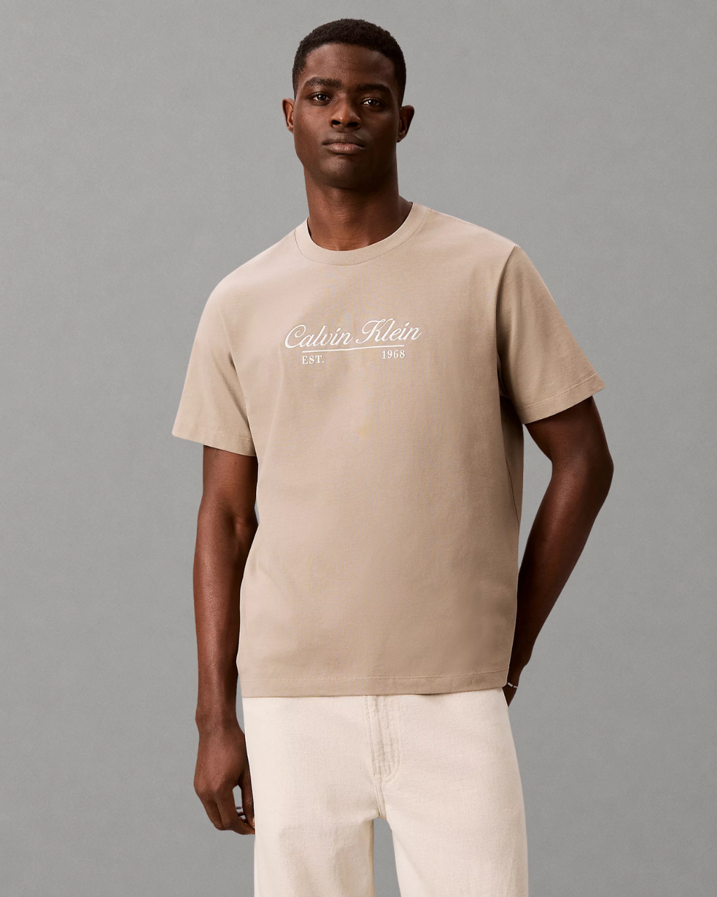 Calvin Klein Jeans - SS 20S Calvin Rsrt Cursive Graphic Tee - Roasted Cashew