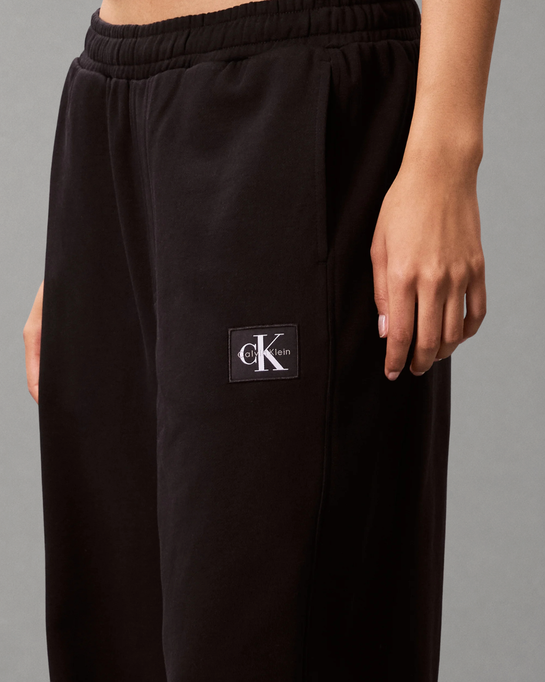 Calvin Klein Jeans - French Terry Woven Label Jogger - Nero